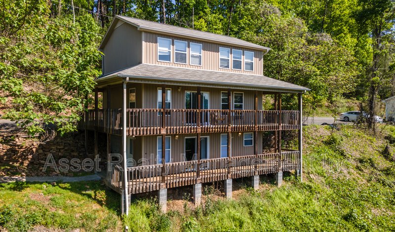 616.618.622. 628 North Cunningham Road - 628 #2 property image