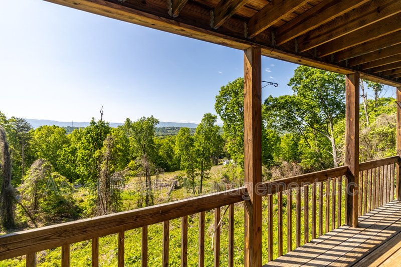 616.618.622. 628 North Cunningham Road - 628 #2 property image