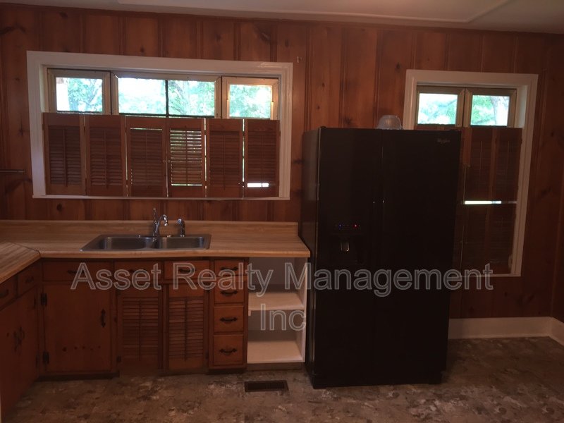 2033 Decatur Highway property image