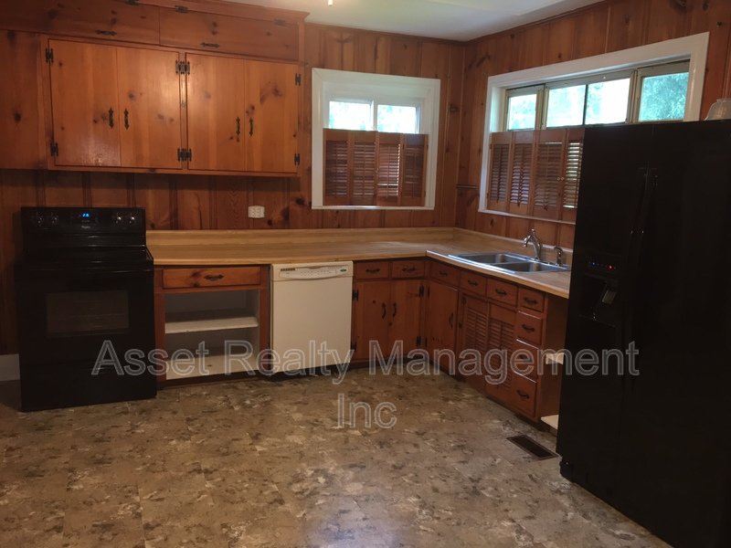 2033 Decatur Highway property image