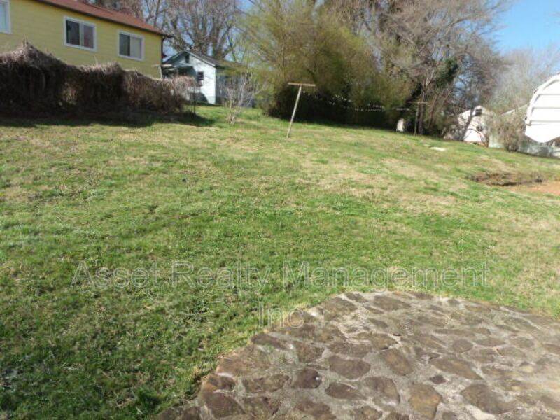 102 Wainwright property image