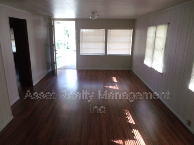 102 Wainwright property image