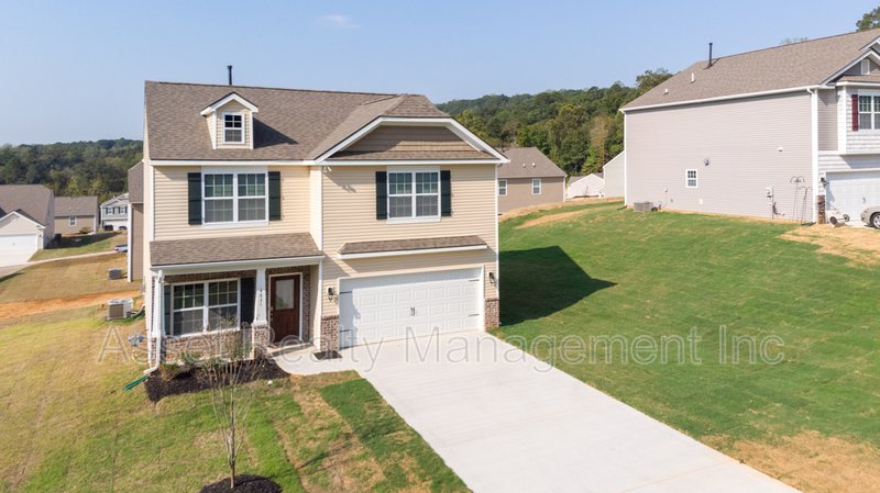 4831 Birchcrest Lane property image