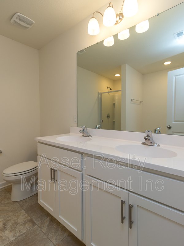 4831 Birchcrest Lane property image