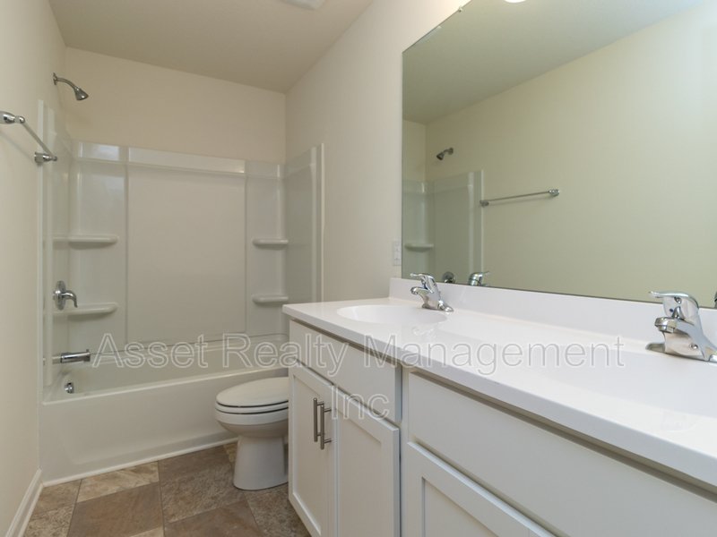 4831 Birchcrest Lane property image