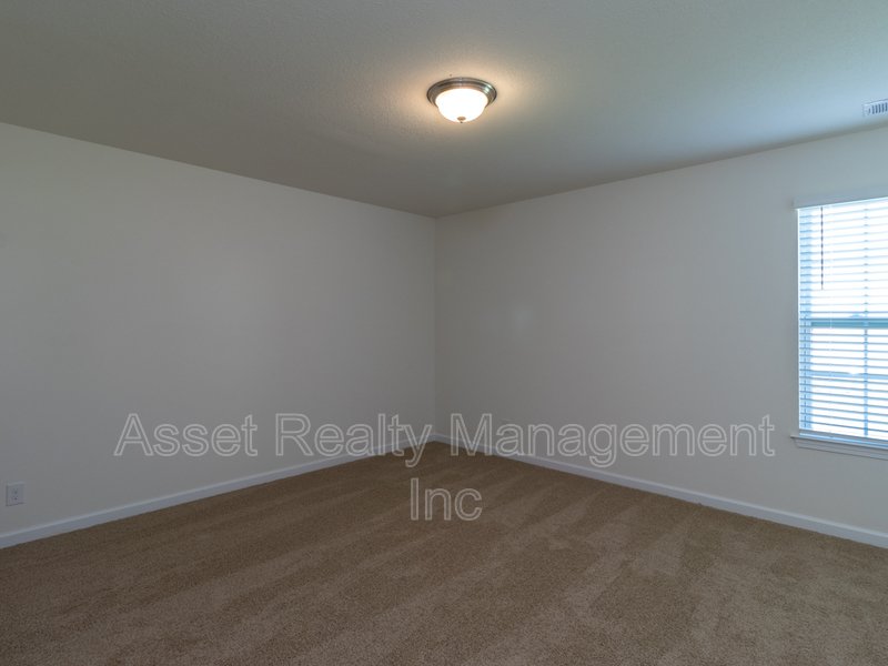 4831 Birchcrest Lane property image