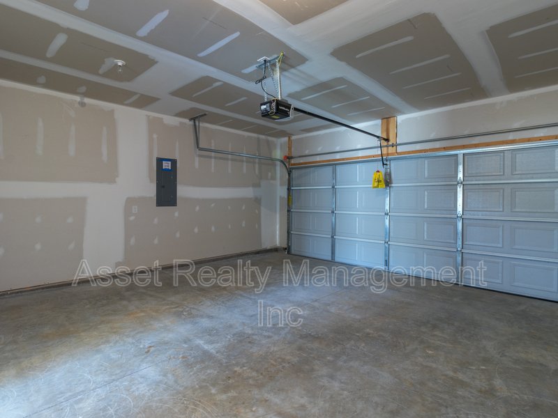 4831 Birchcrest Lane property image