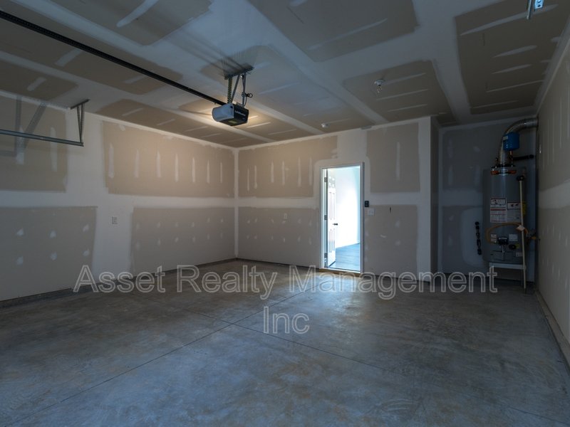 4831 Birchcrest Lane property image