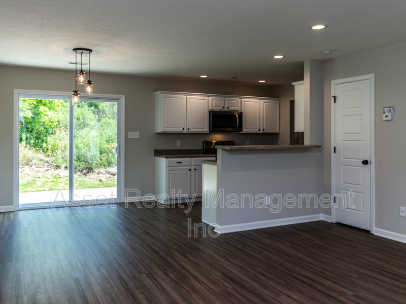 628 Drakewood Road property image