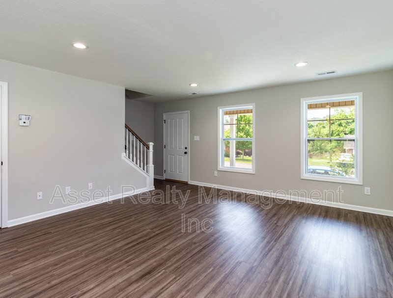 628 Drakewood Road property image