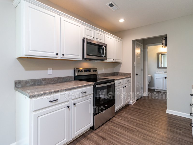 628 Drakewood Road property image