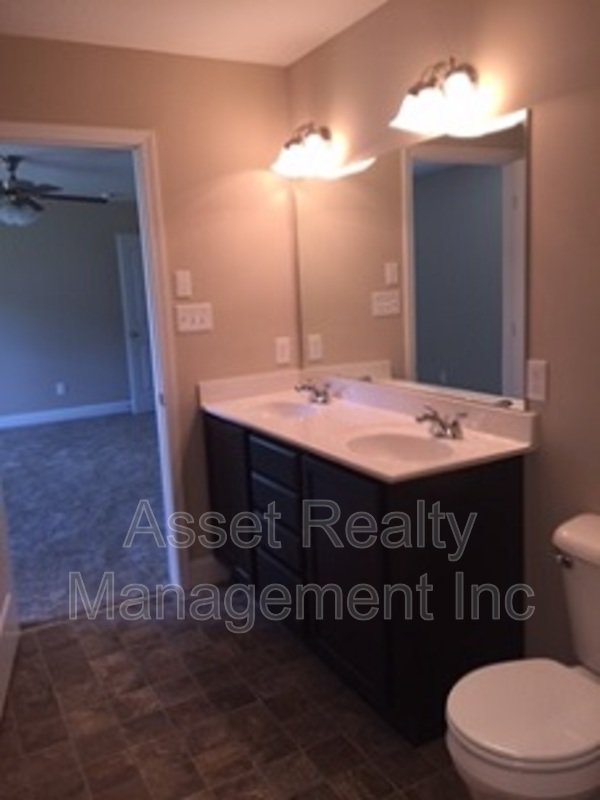6021 Loftis Creek Lane property image