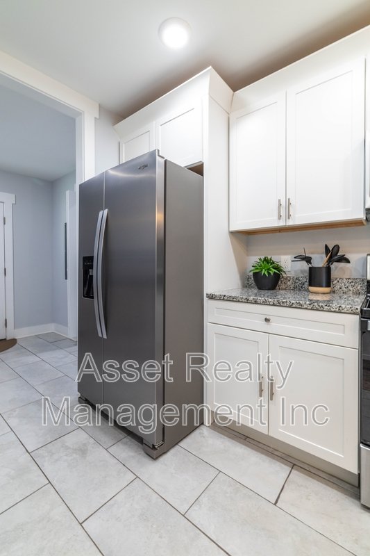 301 East Quincy Avenue property image