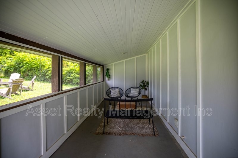 301 East Quincy Avenue property image