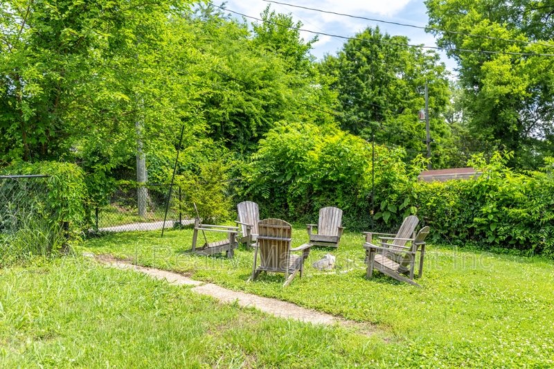 301 East Quincy Avenue property image