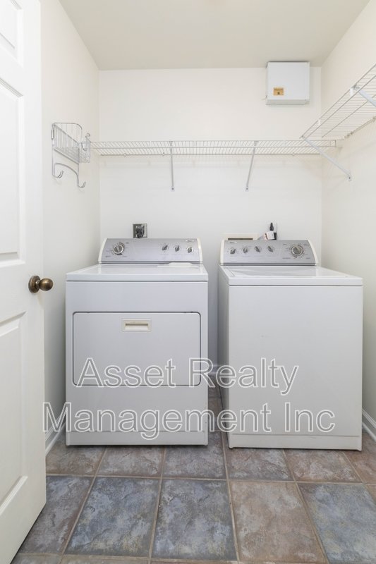 1315 Lucy Way - 7 property image