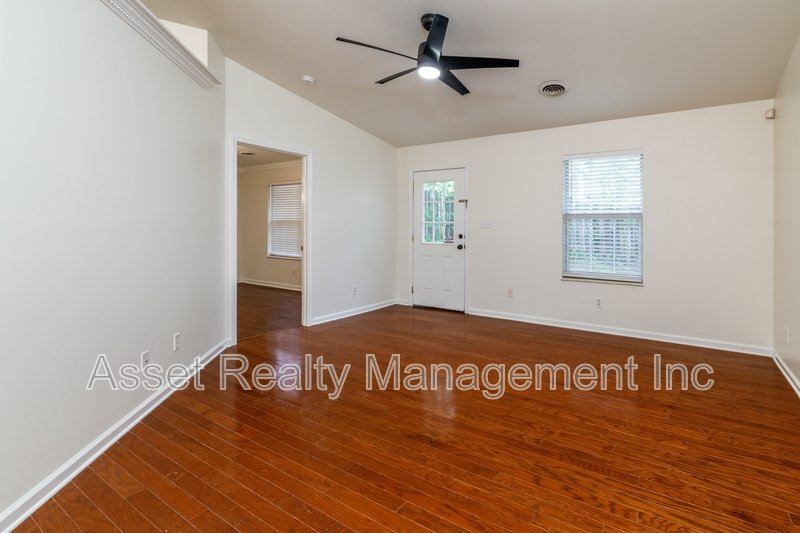 1315 Lucy Way - 7 property image