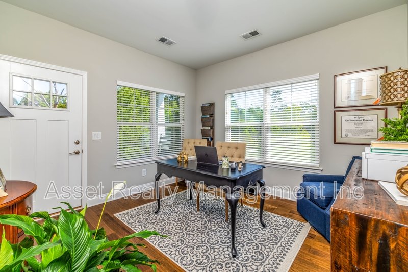 12623 Needlepoint Drive - 1 property image