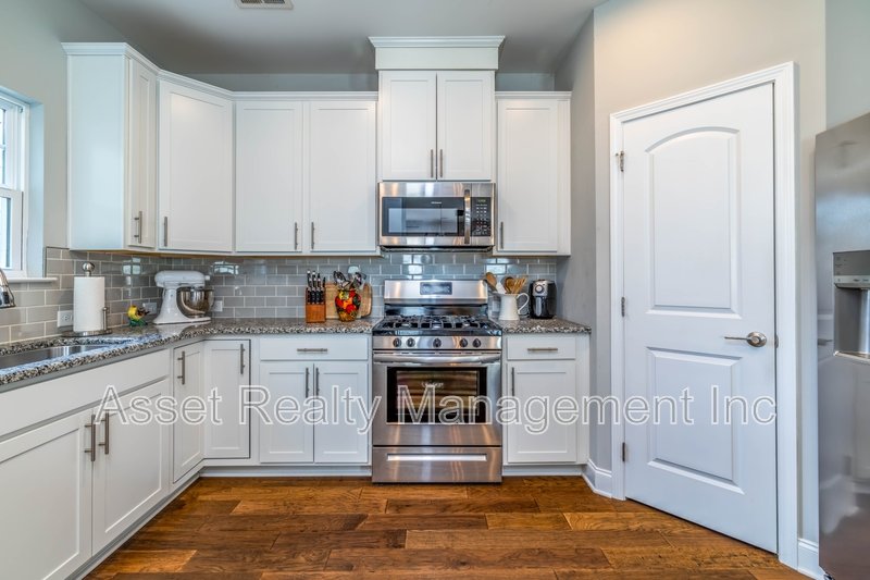 12623 Needlepoint Drive - 1 property image