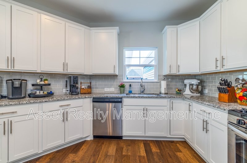 12623 Needlepoint Drive - 1 property image
