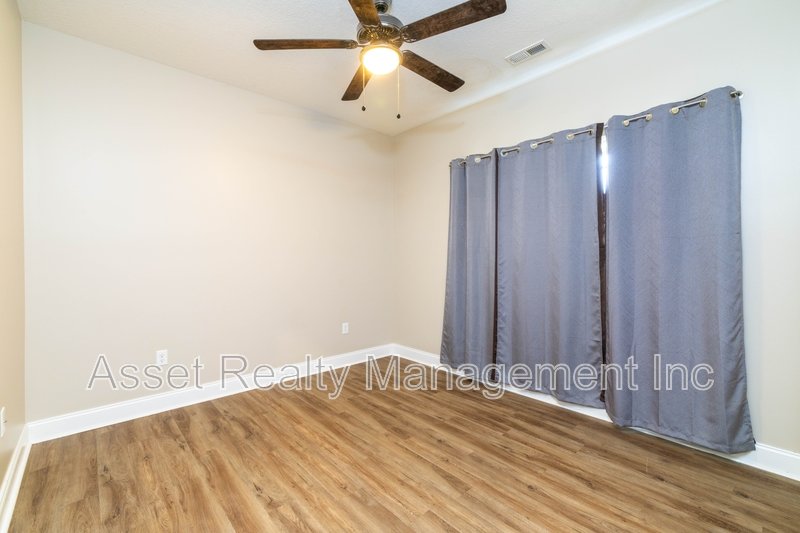 127 South Van Gilder Way property image