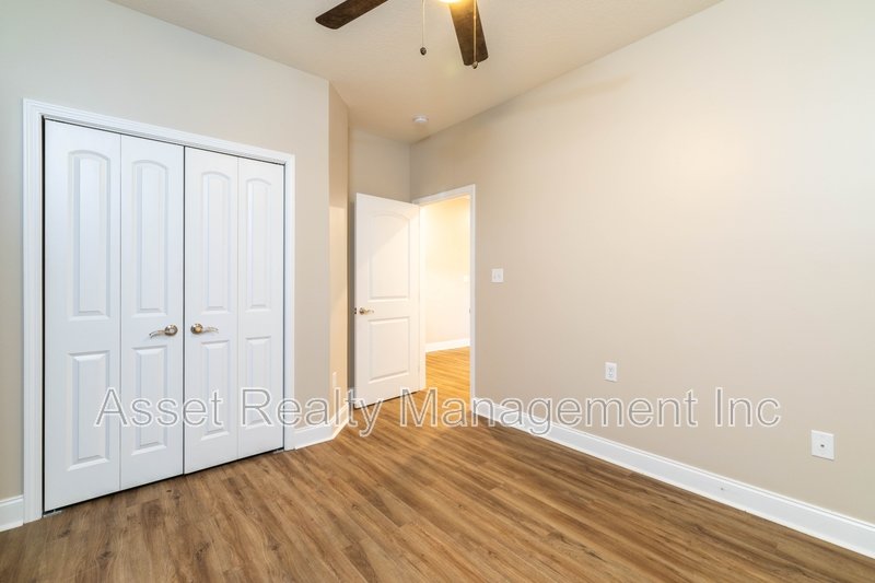 127 South Van Gilder Way property image