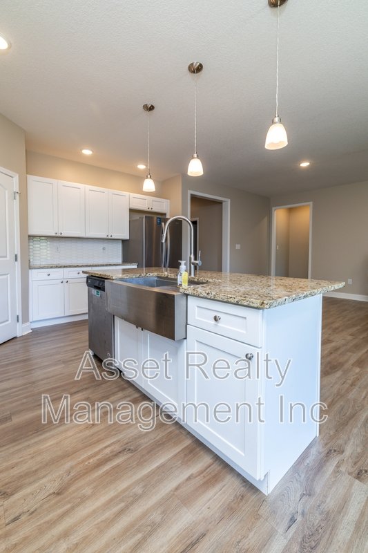 127 South Van Gilder Way property image
