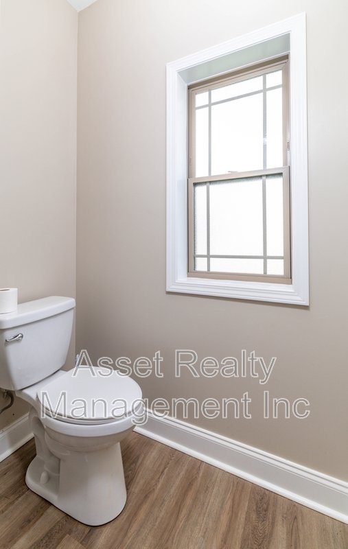 127 South Van Gilder Way property image