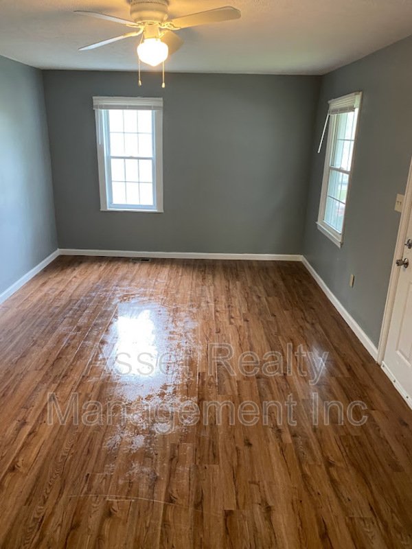 928 Vivian Avenue property image