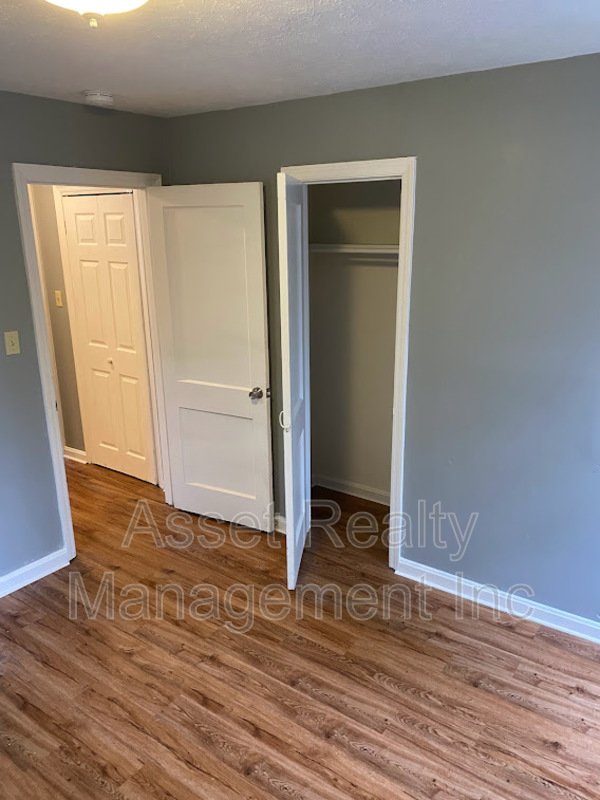 928 Vivian Avenue property image