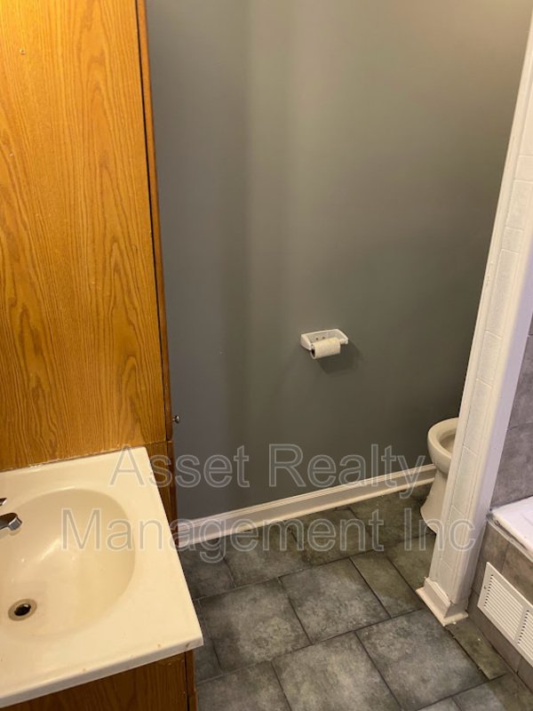 928 Vivian Avenue property image