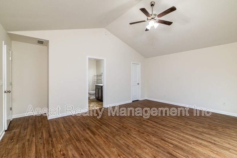 2326 McCampbell Wells Way property image