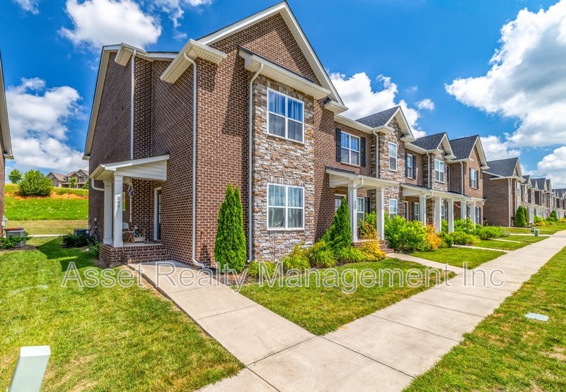 338 Broadberry Avenue property image