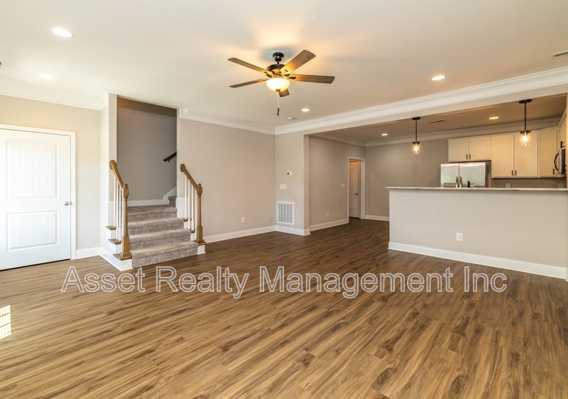 338 Broadberry Avenue property image