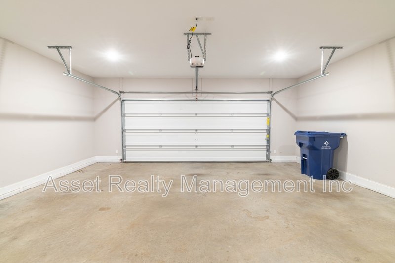 338 Broadberry Avenue property image