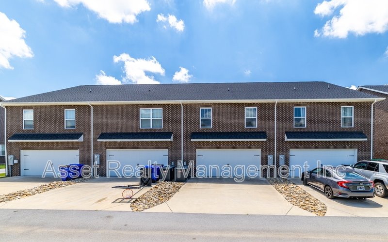 338 Broadberry Avenue property image