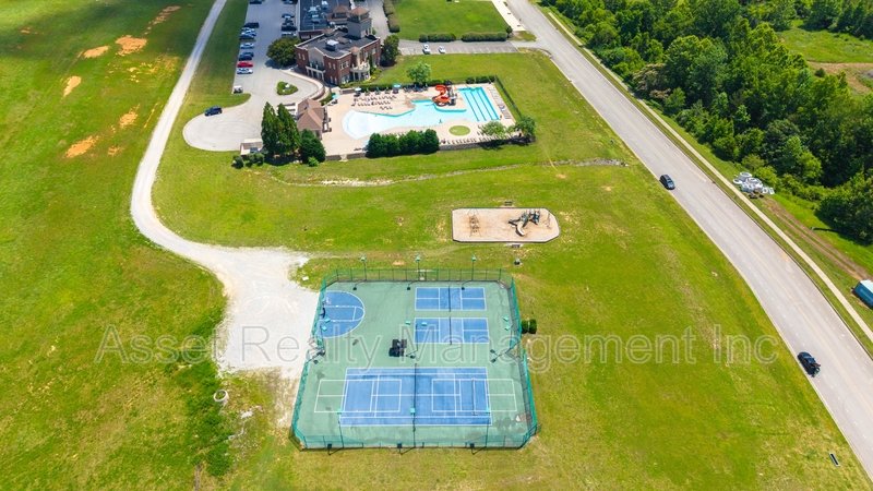 338 Broadberry Avenue property image