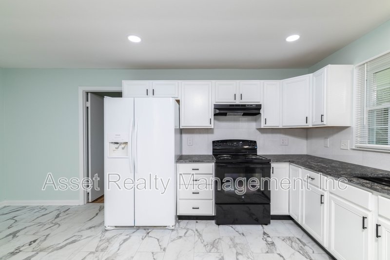 201 Farlow Drive property image