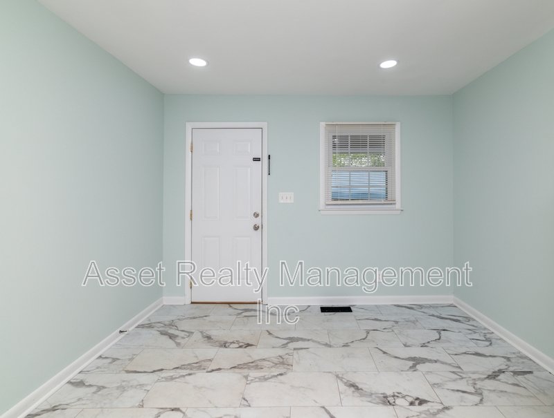 201 Farlow Drive property image
