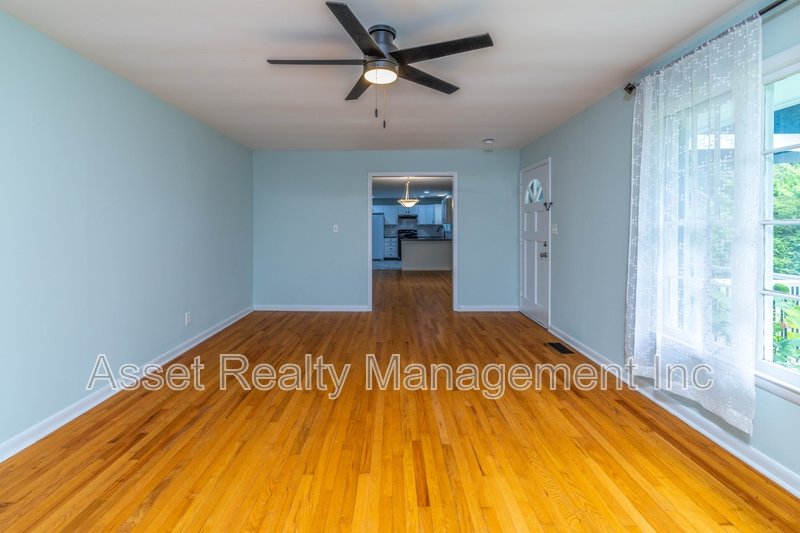 201 Farlow Drive property image