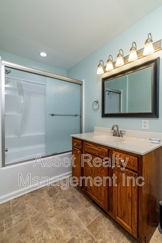 201 Farlow Drive property image