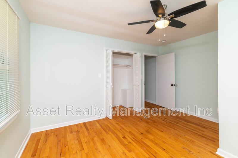 201 Farlow Drive property image