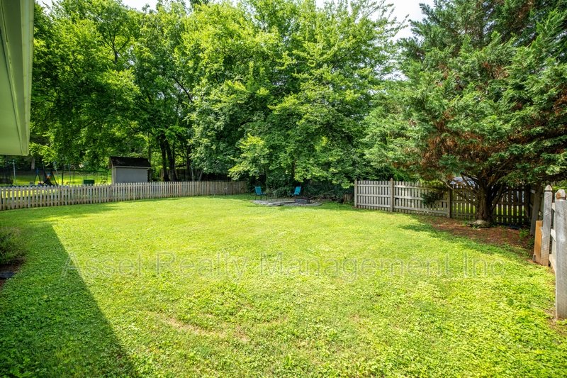 201 Farlow Drive property image