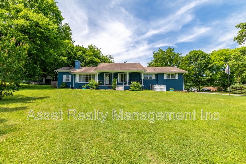 201 Farlow Drive property image