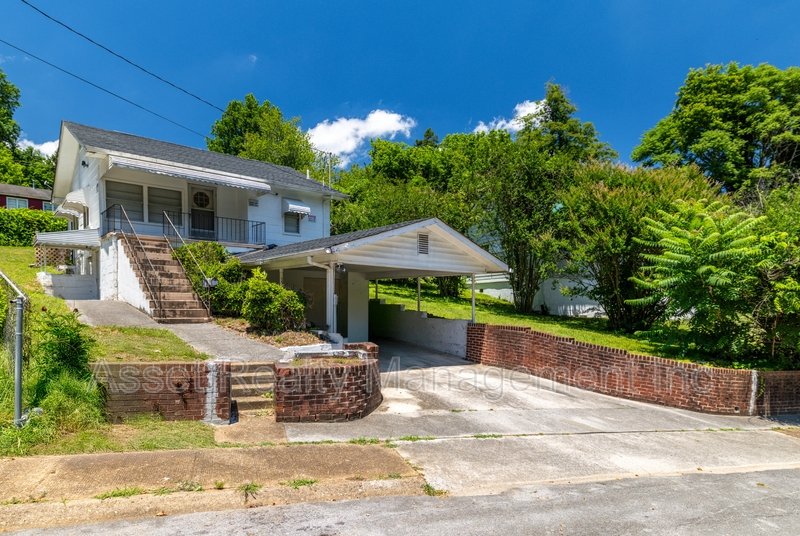 102 Wainwright property image