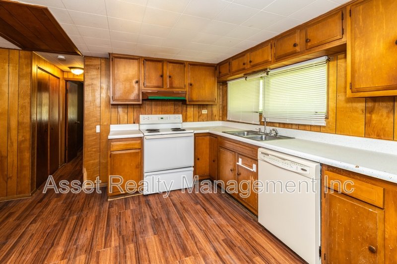 102 Wainwright property image