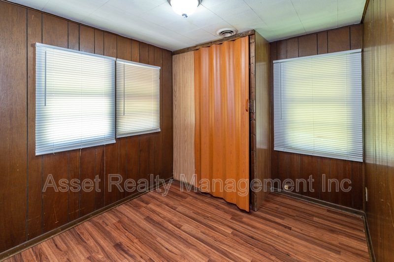 102 Wainwright property image