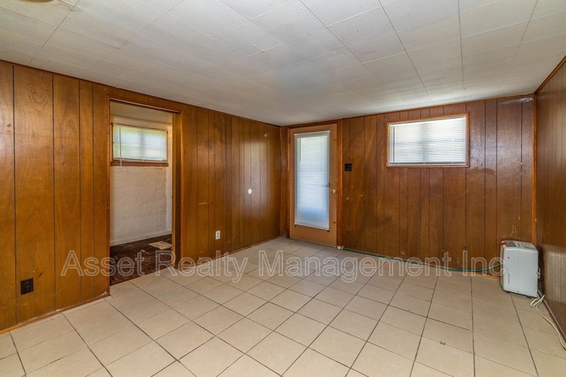 102 Wainwright property image