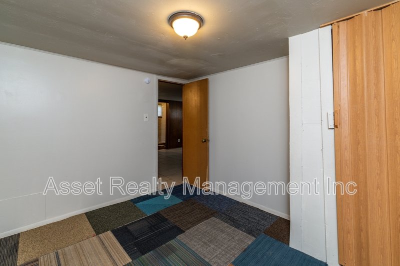 102 Wainwright property image