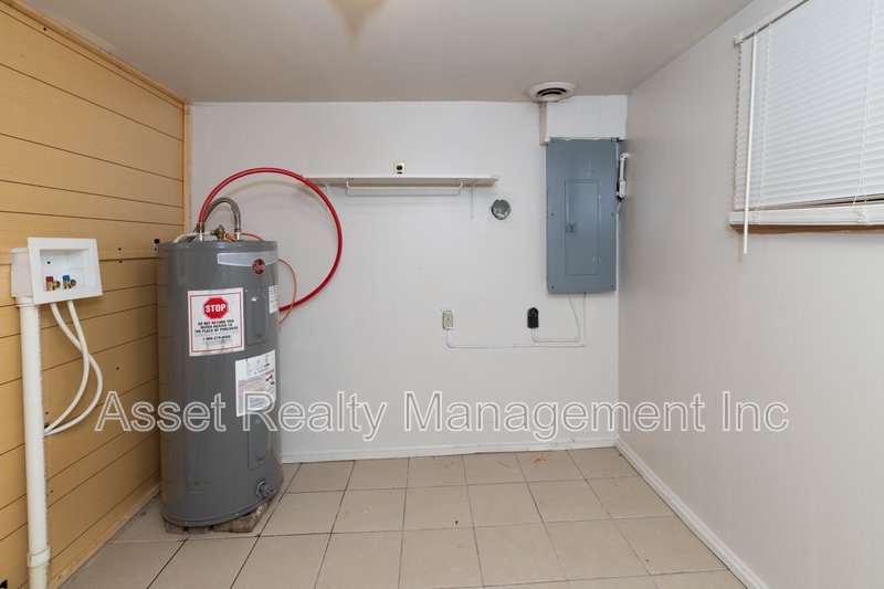 102 Wainwright property image